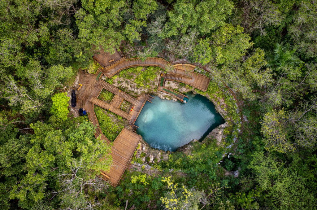 Qué es un Cenote y dónde visitar uno